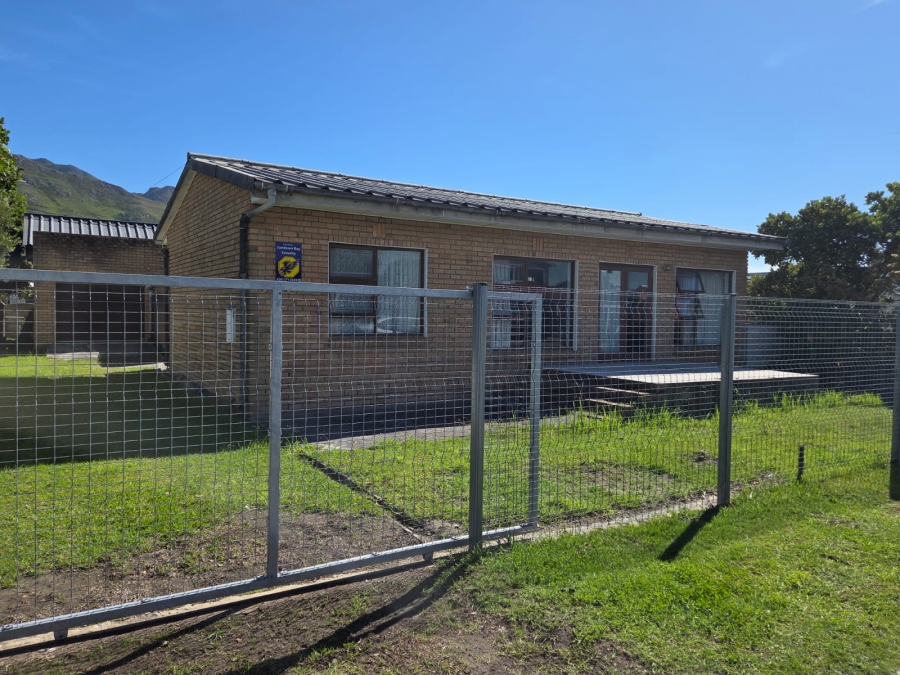 2 Bedroom Property for Sale in Kleinmond Western Cape